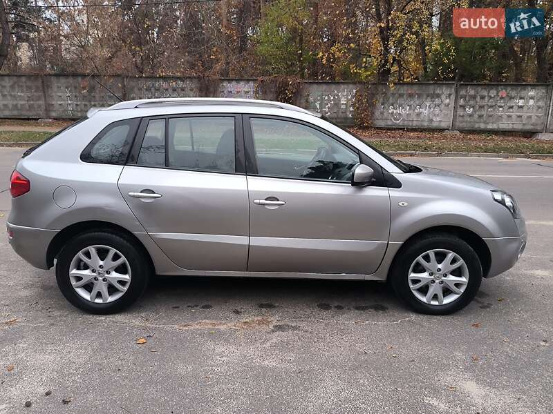 Позашляховик / Кросовер Renault Koleos 2008 в Києві