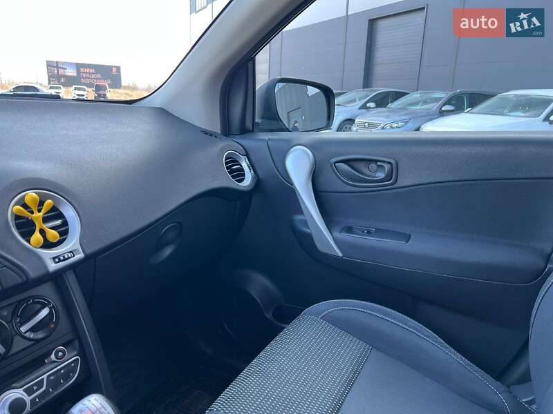 Позашляховик / Кросовер Renault Koleos 2011 в Львові фото 31 Позашляховик / Кросовер Renault Koleos 2011 в Львові