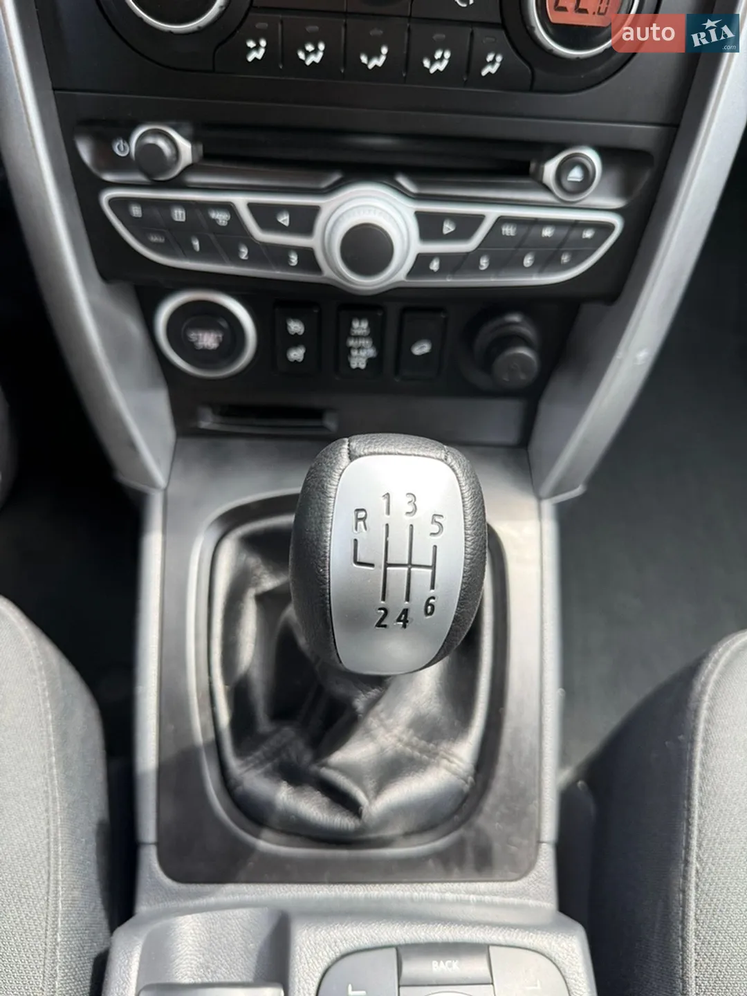 2010 Renault Koleos - мініатюра 43