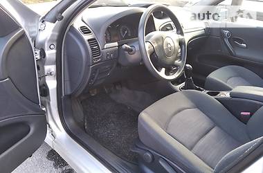 Хетчбек Renault Laguna 2006 в 