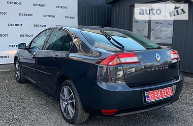 Ліфтбек Renault Laguna 2013 в 