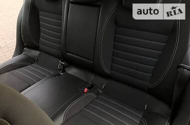Хетчбек Renault Laguna 2011 в 