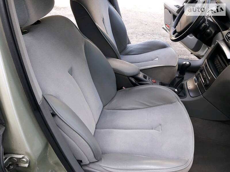 Хетчбек Renault Laguna 2002 в Полтаві фото 64 Хетчбек Renault Laguna 2002 в Полтаві