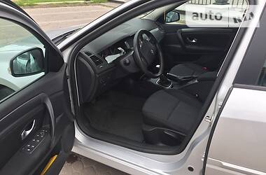 Хетчбек Renault Laguna 2009 в 