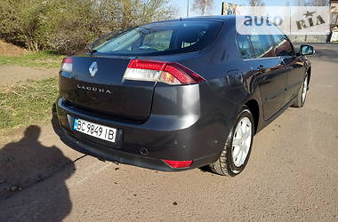 Хэтчбек Renault Laguna 2010 в Самборе