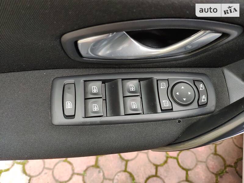 Универсал Renault Laguna 2010 в Ровно