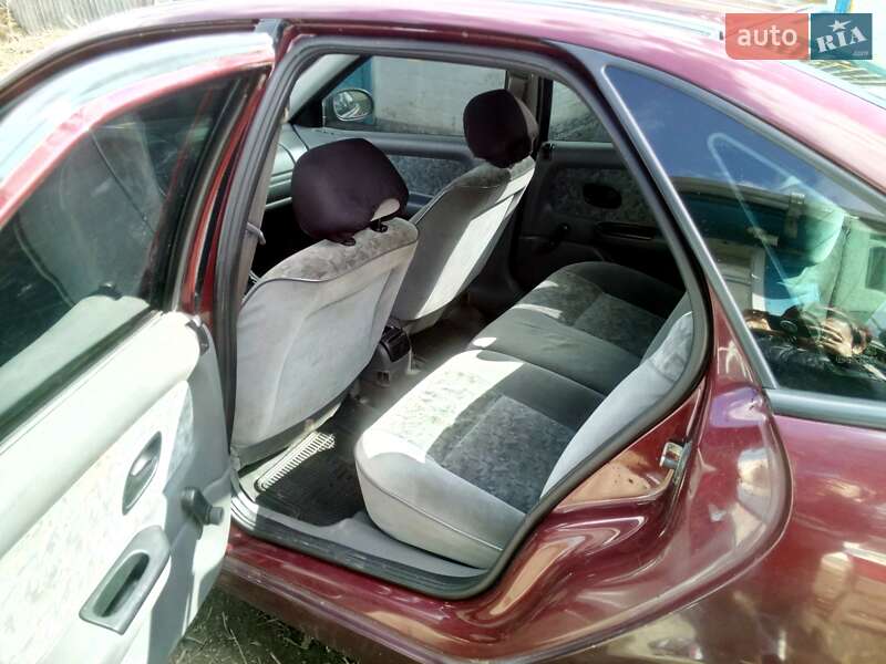 Хетчбек Renault Laguna 1996 в Жашківу