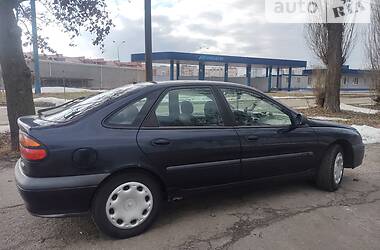 Лифтбек Renault Laguna 1998 в Чернигове