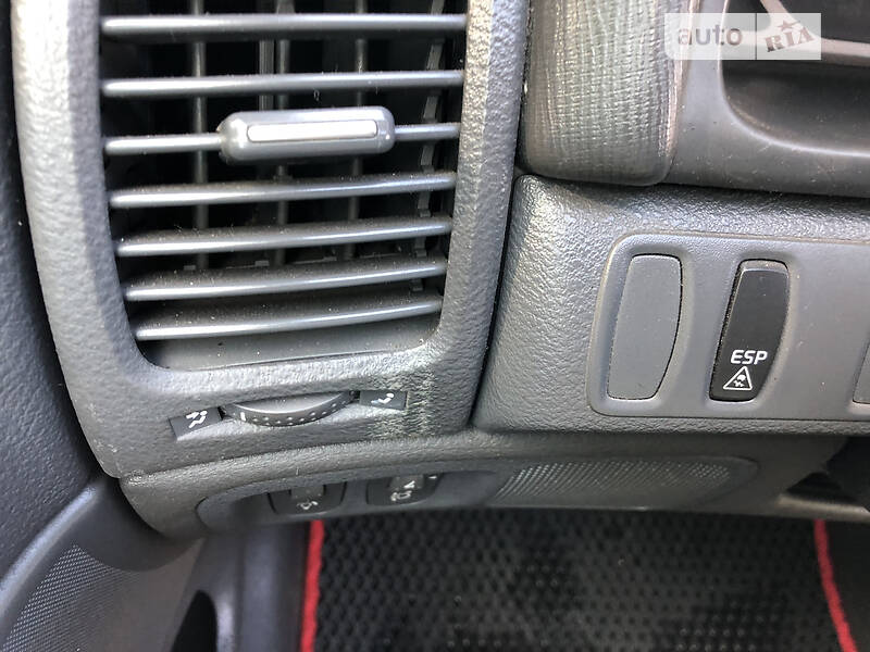Хэтчбек Renault Laguna 2002 в Луцке