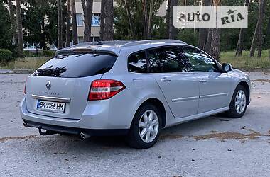 Универсал Renault Laguna 2009 в Нетешине