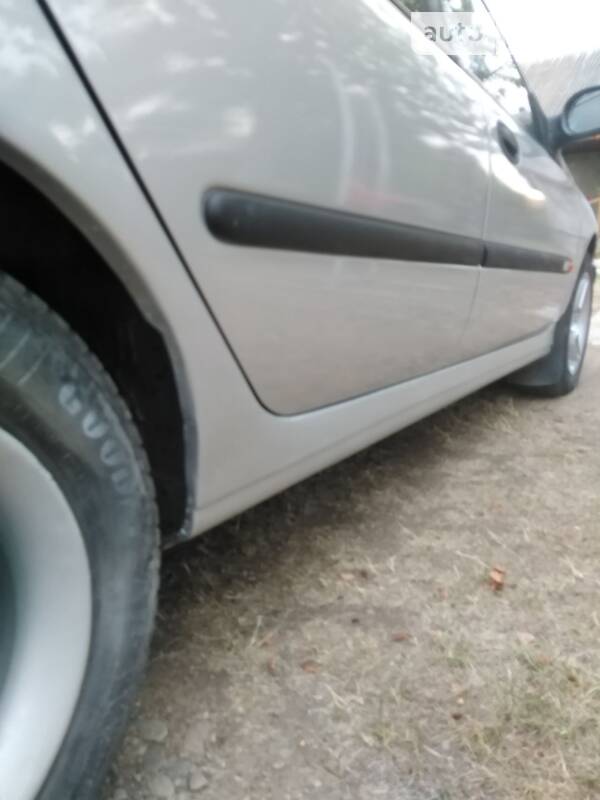 Лифтбек Renault Laguna 1996 в Ивано-Франковске фото 28 Лифтбек Renault Laguna 1996 в Ивано-Франковске