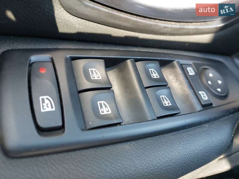 Универсал Renault Laguna 2009 в Глухове