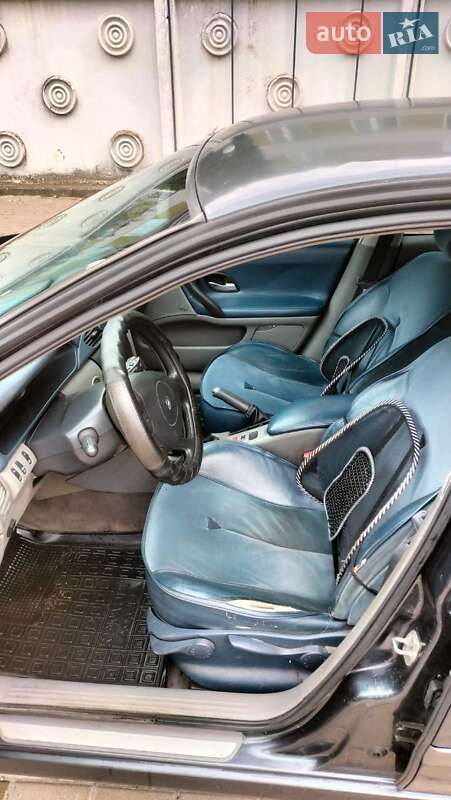 Лифтбек Renault Laguna 2002 в Ровно