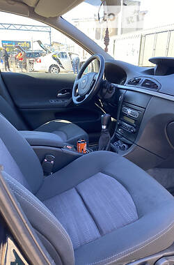 Лифтбек Renault Laguna 2007 в 