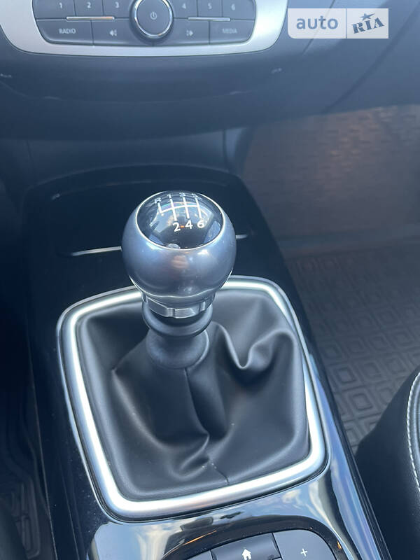 Лифтбек Renault Laguna 2014 в Сумах