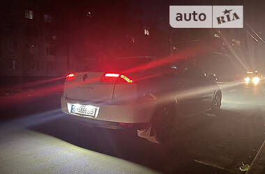 Лифтбек Renault Laguna 2014 в 