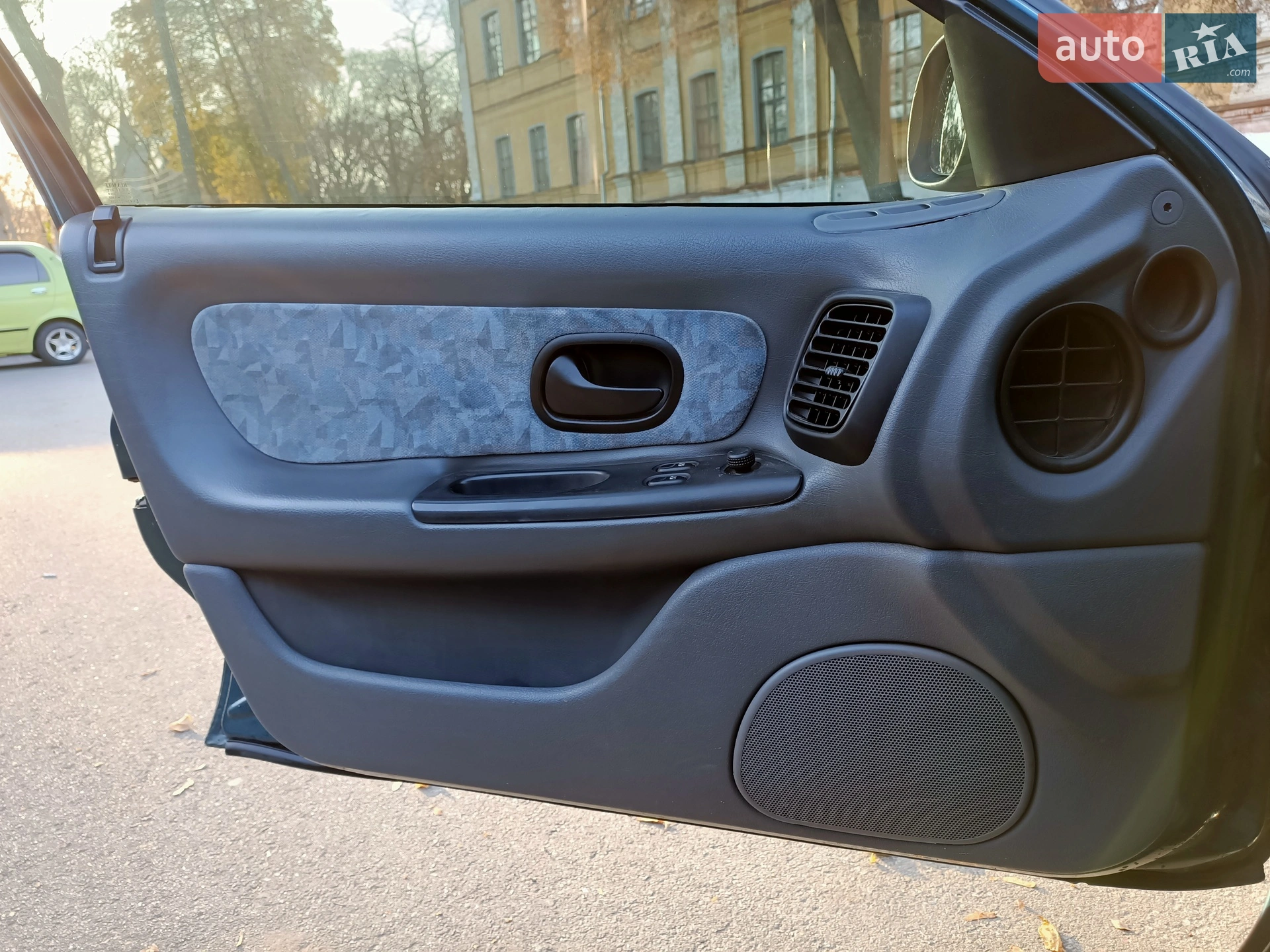 Renault Laguna 1997 VIN VF1B560KC16412873 фото оголошення 10 з 14