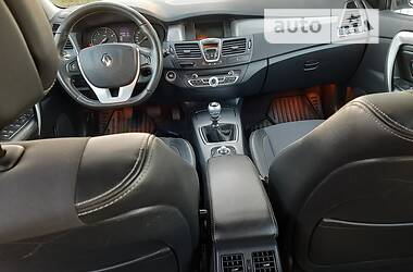 Лифтбек Renault Laguna 2011 в 