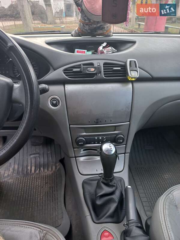 Лифтбек Renault Laguna 2003 в Городне фото 5 Лифтбек Renault Laguna 2003 в Городне