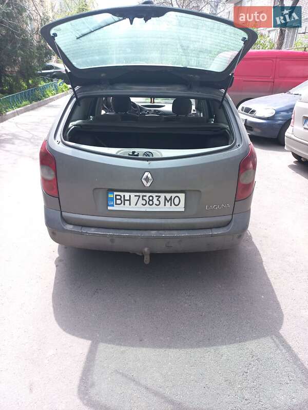 Универсал Renault Laguna 2002 в Черноморске