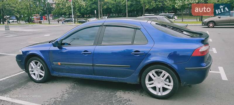 Ліфтбек Renault Laguna 2002 в Києві