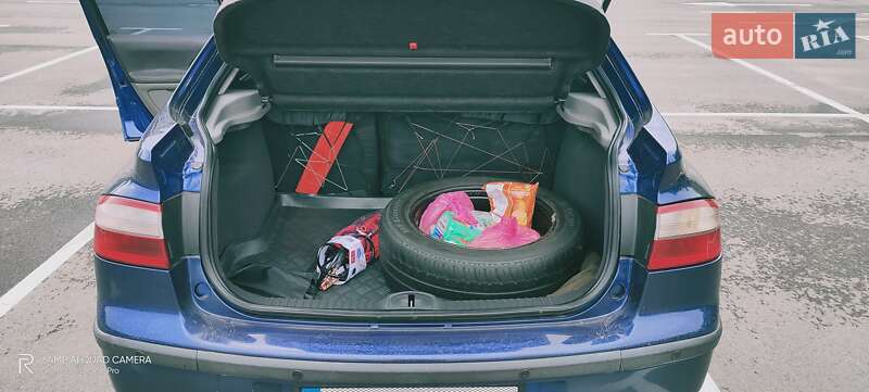 Ліфтбек Renault Laguna 2002 в Києві