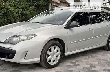 Универсал Renault Laguna 2010 в Староконстантинове