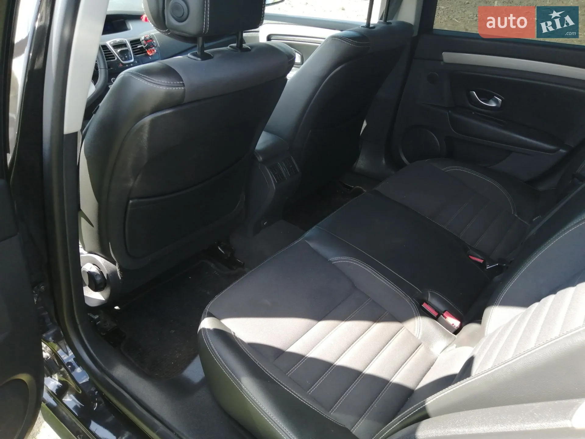 2011 Renault Laguna - мініатюра 14