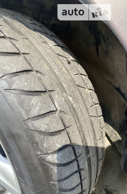Лифтбек Renault Laguna 2001 в 