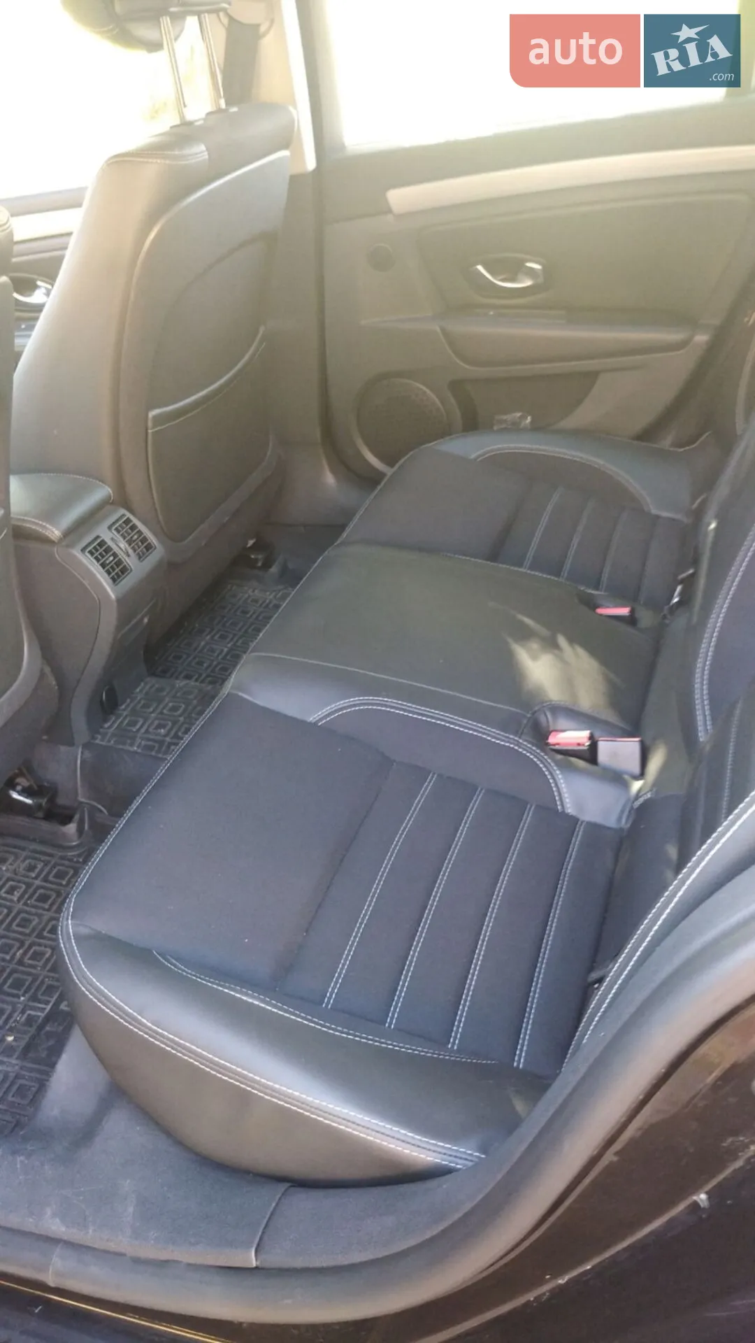 2013 Renault Laguna - мініатюра 18