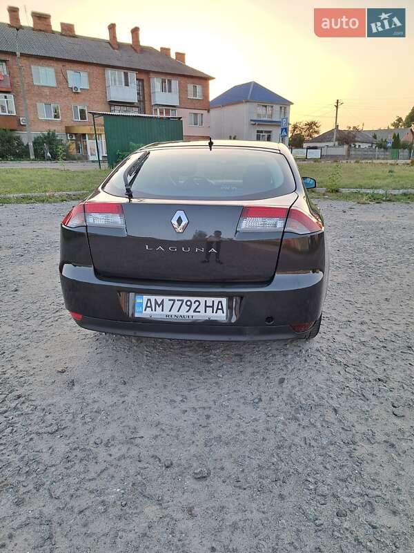 Лифтбек Renault Laguna 2010 в Верхнеднепровске