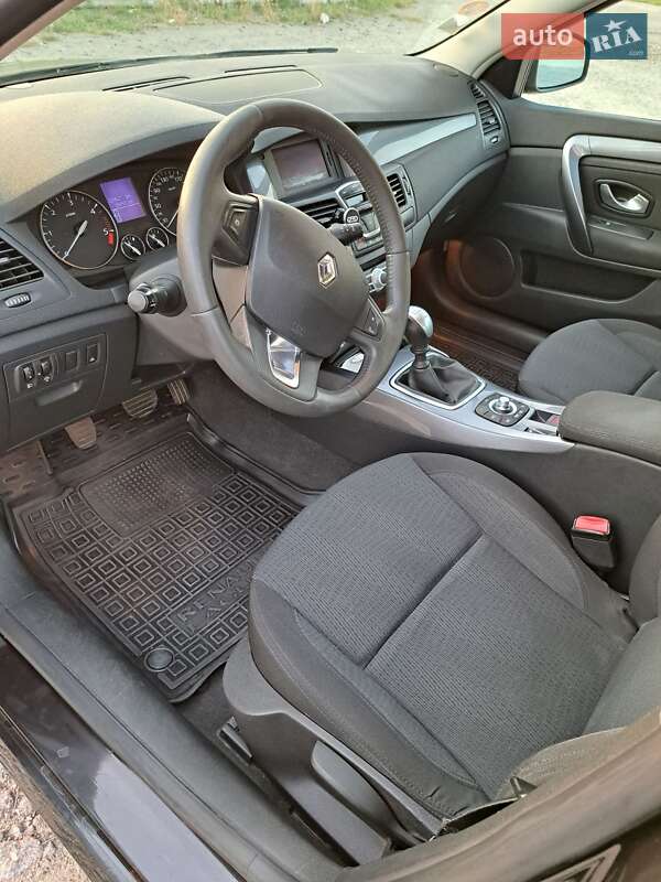 Лифтбек Renault Laguna 2010 в Верхнеднепровске