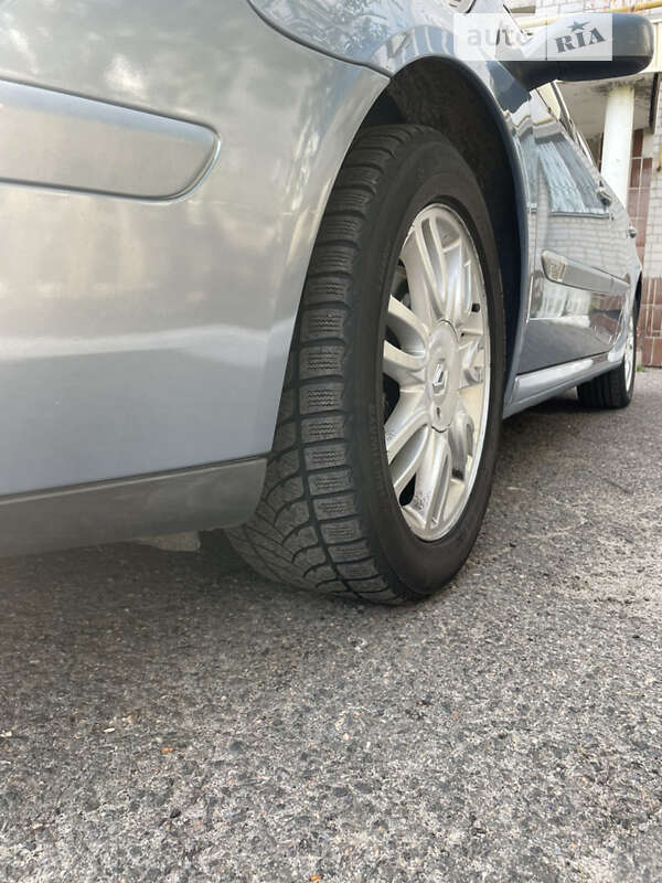 Лифтбек Renault Laguna 2005 в Черкассах