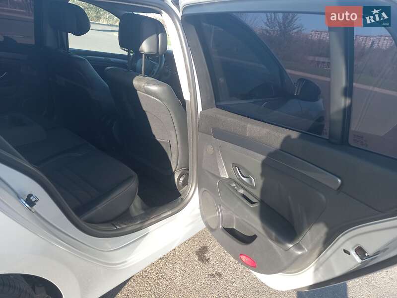 Универсал Renault Laguna 2010 в Кривом Роге
