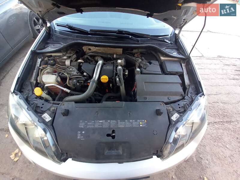 Универсал Renault Laguna 2010 в Кривом Роге