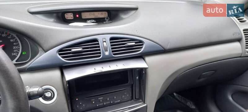 Универсал Renault Laguna 2002 в Хмельницком