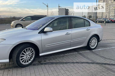 Лифтбек Renault Laguna 2007 в Вишневом