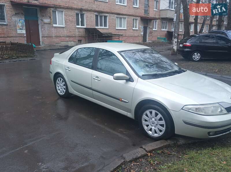Лифтбек Renault Laguna 2002 в Хмельницком