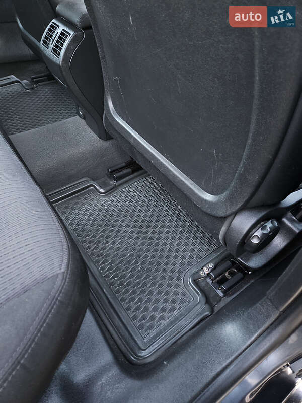 Лифтбек Renault Laguna 2009 в Виноградове