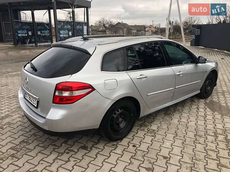 Универсал Renault Laguna 2012 в Лановцах