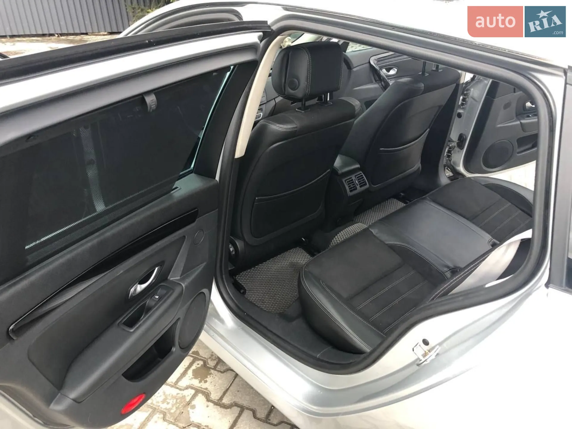 2012 Renault Laguna - мініатюра 18