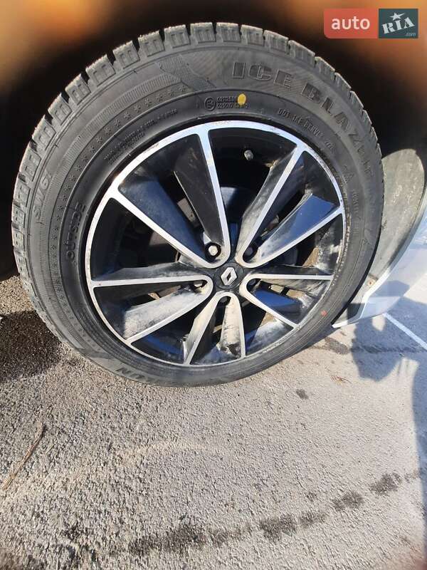 Универсал Renault Laguna 2011 в Ровно