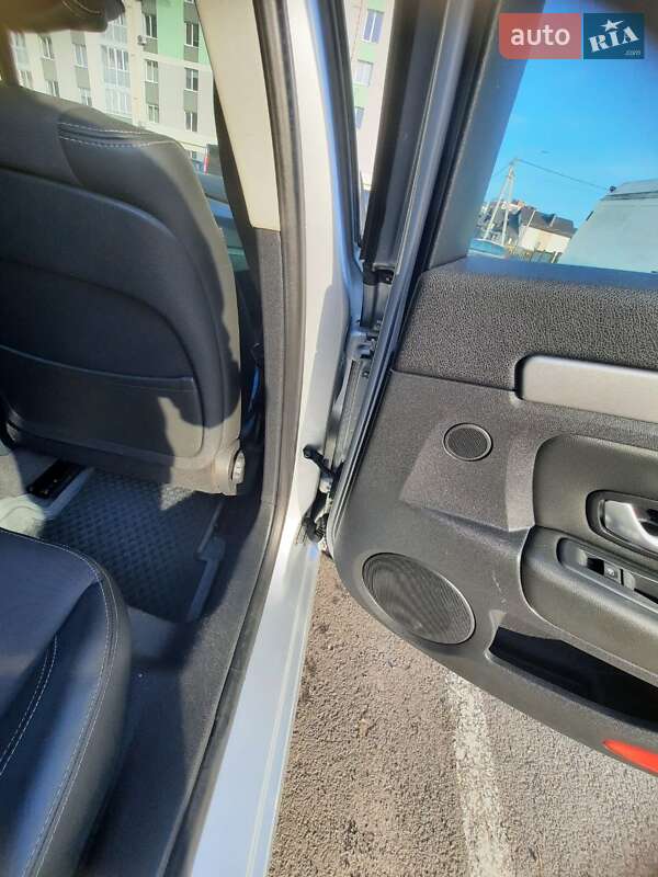 Универсал Renault Laguna 2011 в Ровно