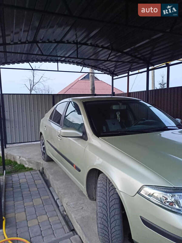 Лифтбек Renault Laguna 2002 в Первомайске