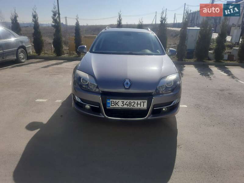 Универсал Renault Laguna 2011 в Ровно