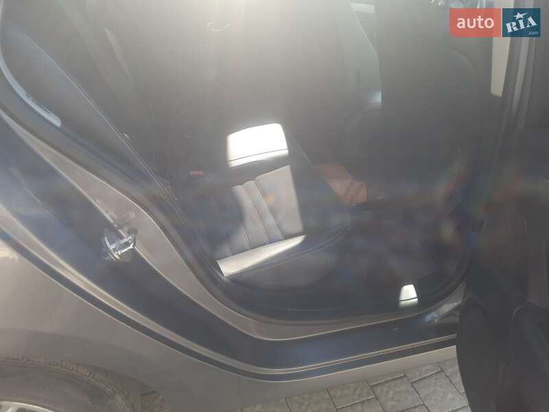 Универсал Renault Laguna 2011 в Ровно