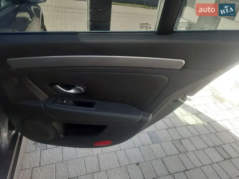 Renault Laguna 2011 VIN VF1KT1RG646367642 фото оголошення 43 з 85