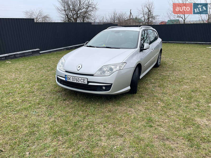 Универсал Renault Laguna 2010 в Костополе