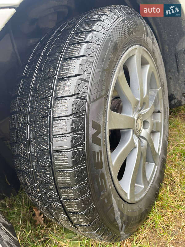 Универсал Renault Laguna 2010 в Костополе