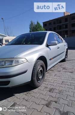 Лифтбек Renault Laguna 2001 в Староконстантинове